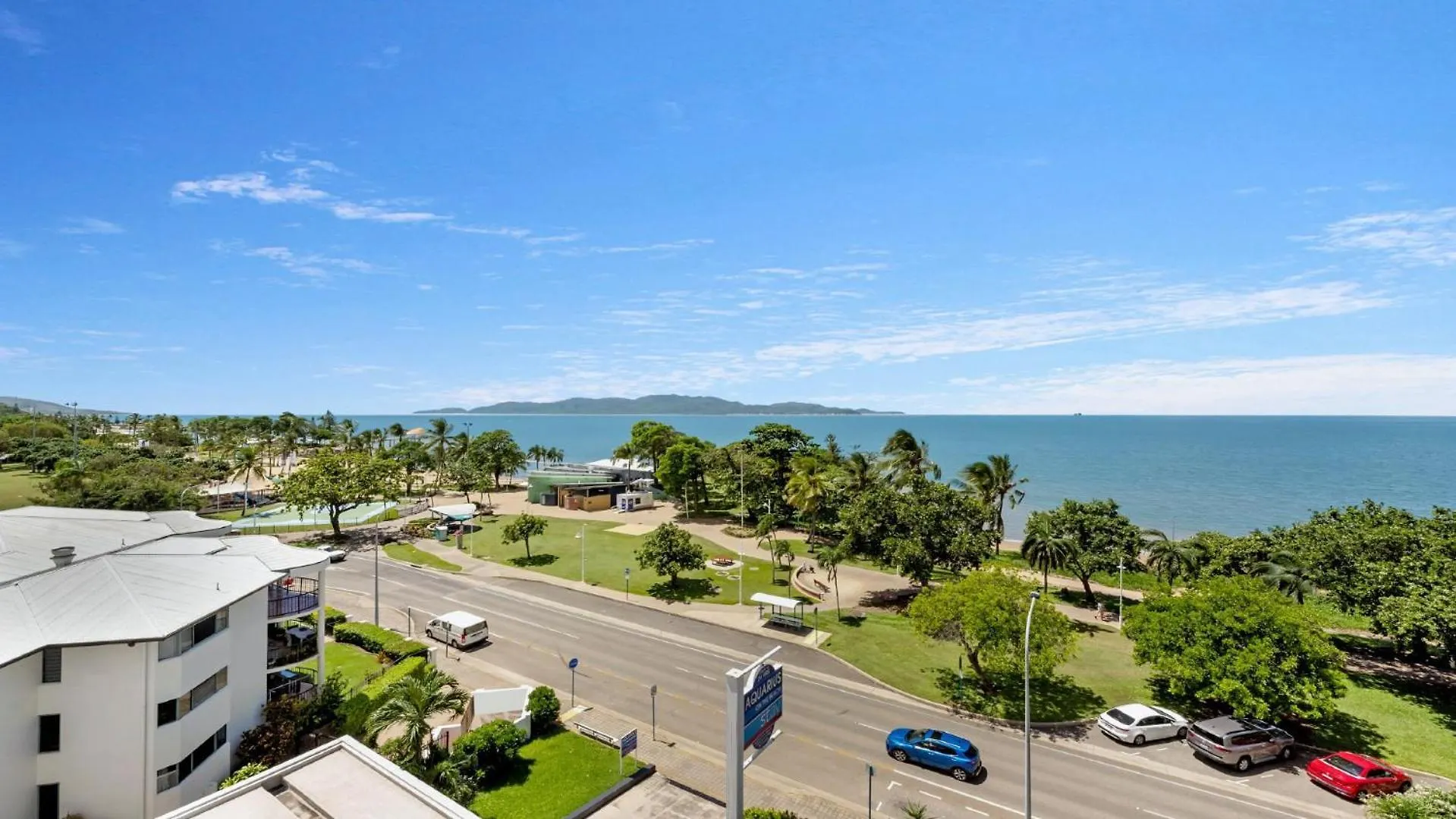 Studio 503 - Prime Spot With Ocean Views Townsville Holiday home
